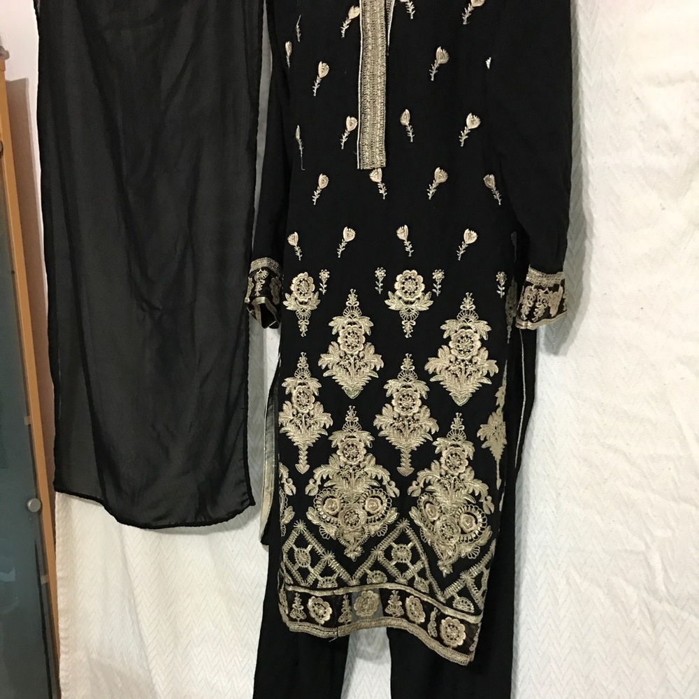 Shalwar Kameez sold